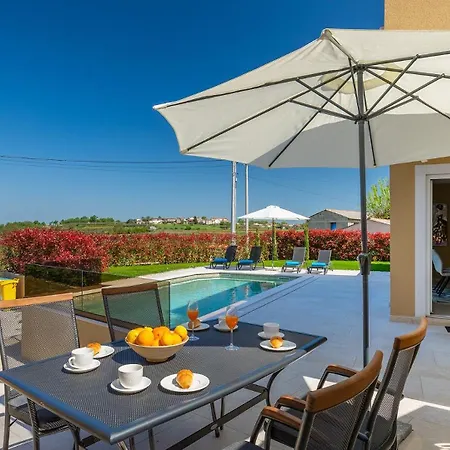 Beautiful Onit With Outdoor Pool In Vizinada Villa *