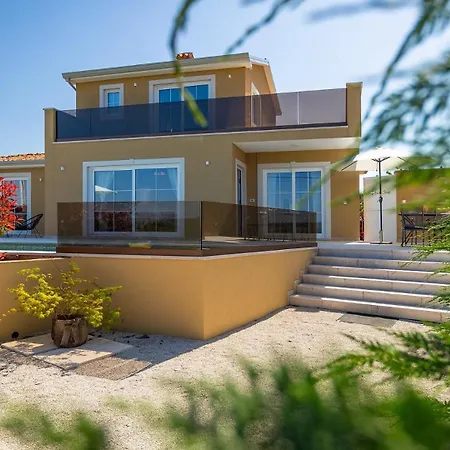 Beautiful Onit With Outdoor Pool In Vizinada Villa *